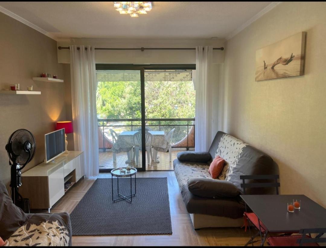 Charmant Studio Villeneuve-Loubet Ngoại thất bức ảnh