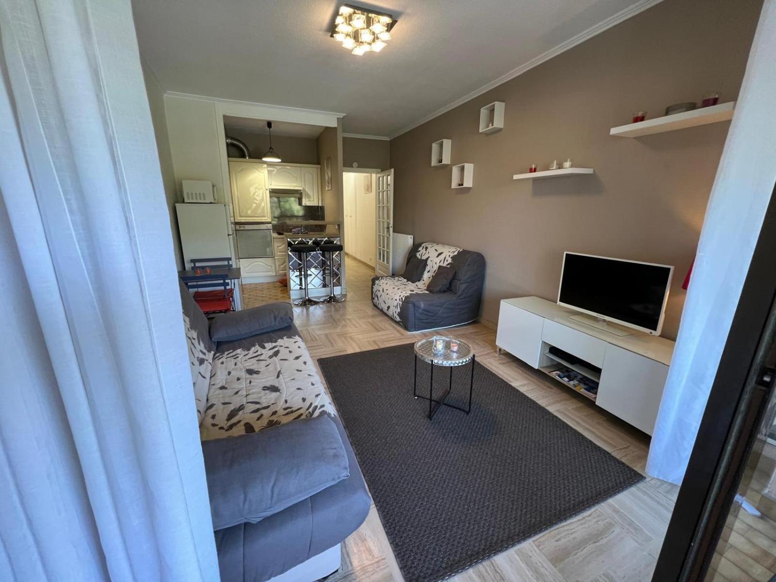 Charmant Studio Villeneuve-Loubet Ngoại thất bức ảnh