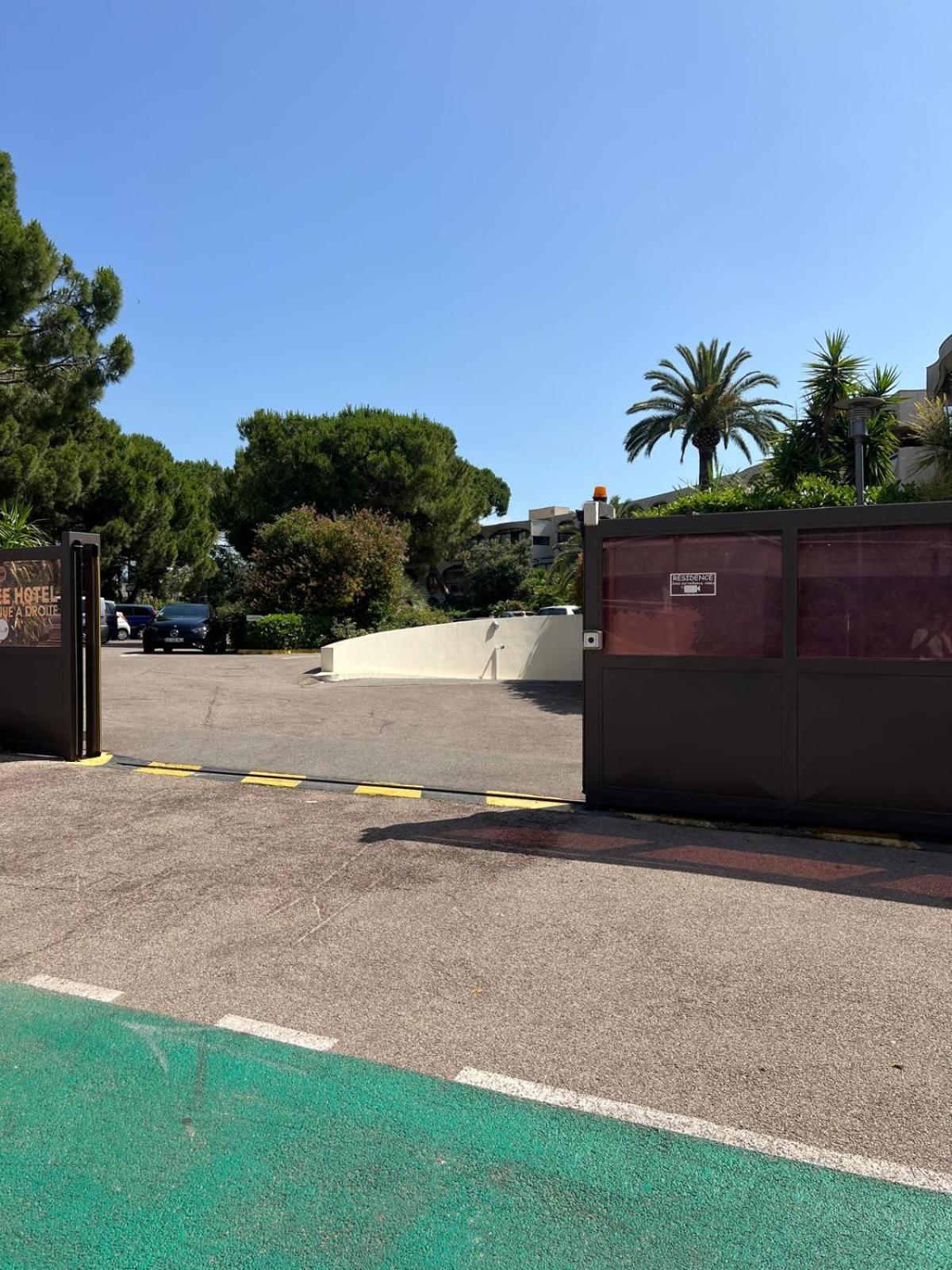 Charmant Studio Villeneuve-Loubet Ngoại thất bức ảnh